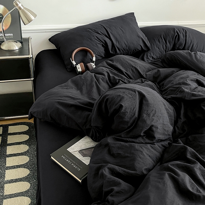 91家纺网 家纺一手货源 找家纺 梦卓家纺 2025爆款ins风超柔褶皱亲肤磨毛水洗棉四件套 骑士黑