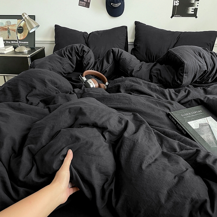 91家纺网 家纺一手货源 找家纺 梦卓家纺 2025爆款ins风超柔褶皱亲肤磨毛水洗棉四件套 骑士黑