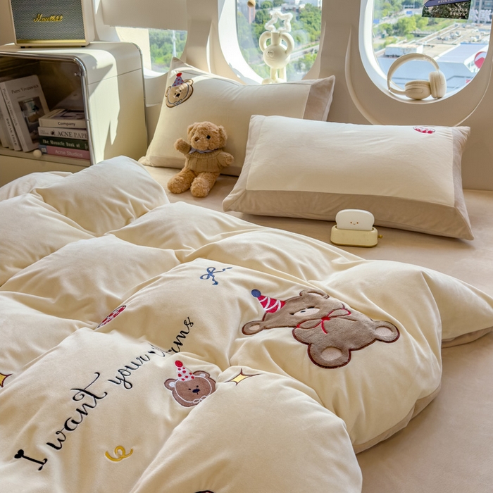 91家纺网 家纺一手货源 找家纺 （总）席世家 2025新款婴儿绒贴布绣四件套