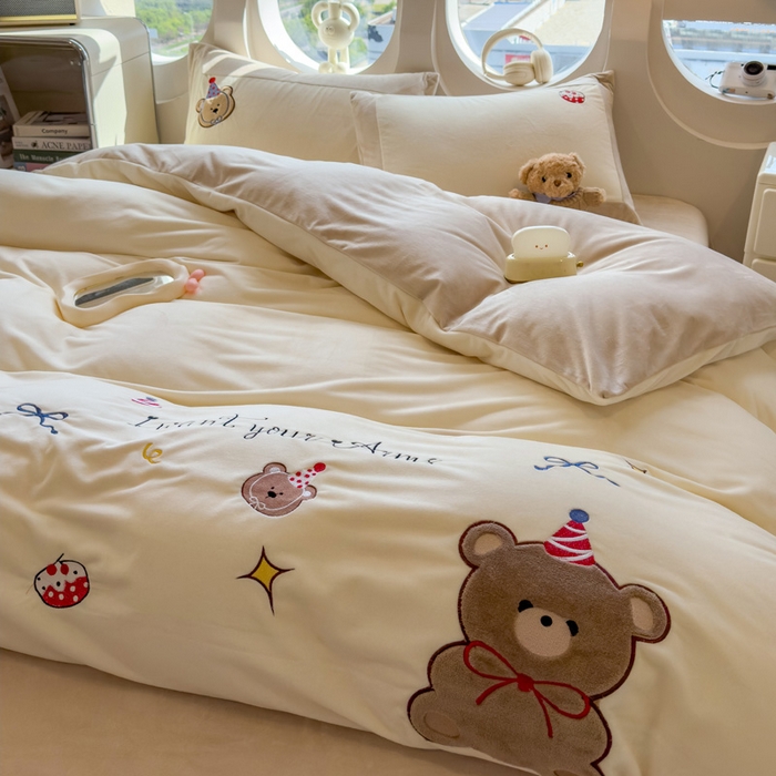 91家纺网 家纺一手货源 找家纺 （总）席世家 2025新款婴儿绒贴布绣四件套