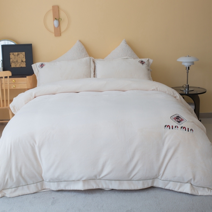 91家纺网 家纺一手货源 找家纺 （总）芯丝路枕业 2025新款蚕丝棉四件套系列-谬影