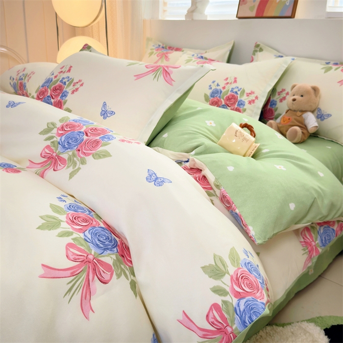 91家纺网 家纺一手货源 找家纺 2025新款直播爆款高克重植物羊绒四件套 花簇蝶语