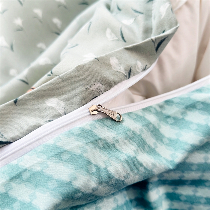 91家纺网 家纺一手货源 找家纺 2025新款直播爆款高克重植物羊绒四件套 萌熊校记