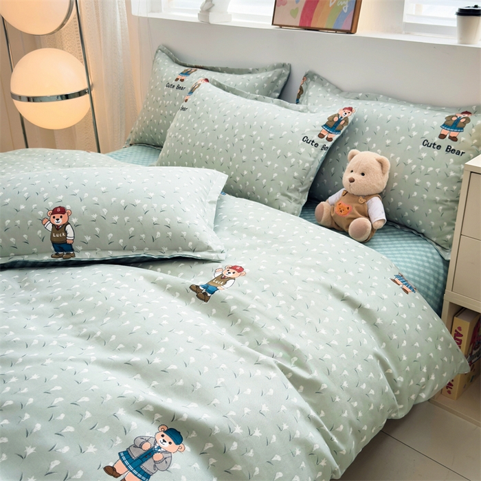 91家纺网 家纺一手货源 找家纺 2025新款直播爆款高克重植物羊绒四件套 萌熊校记