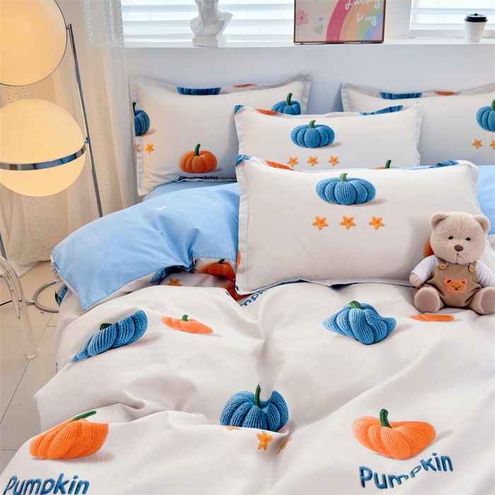 91家纺网 家纺一手货源 找家纺 2025新款直播爆款高克重植物羊绒四件套 南瓜派对