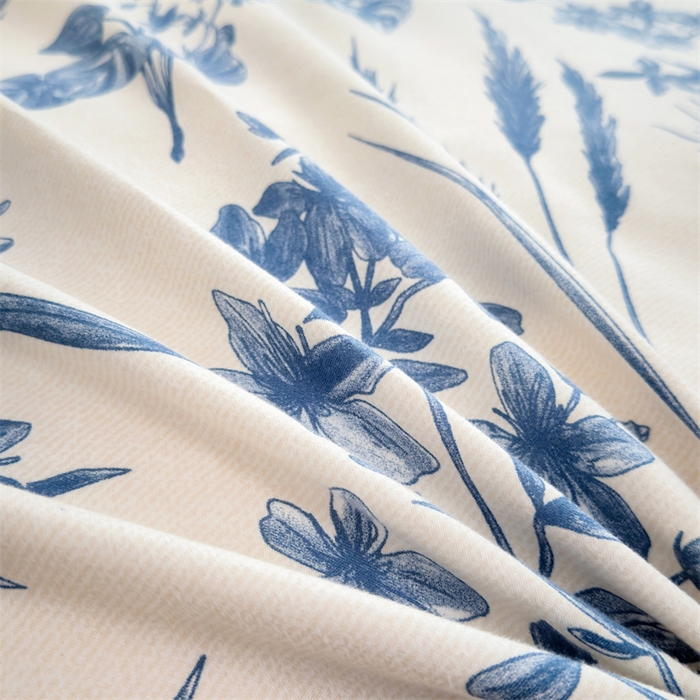 91家纺网 家纺一手货源 找家纺 2025新款直播爆款高克重植物羊绒四件套 青花野卉