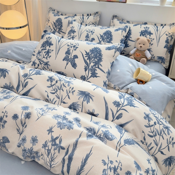 91家纺网 家纺一手货源 找家纺 2025新款直播爆款高克重植物羊绒四件套 青花野卉