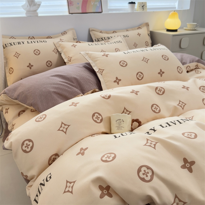 91家纺网 家纺一手货源 找家纺 2025新款直播爆款高克重植物羊绒四件套 奢居老花