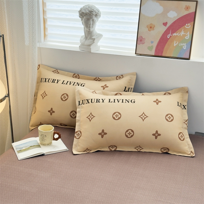 91家纺网 家纺一手货源 找家纺 2025新款直播爆款高克重植物羊绒四件套 奢居老花