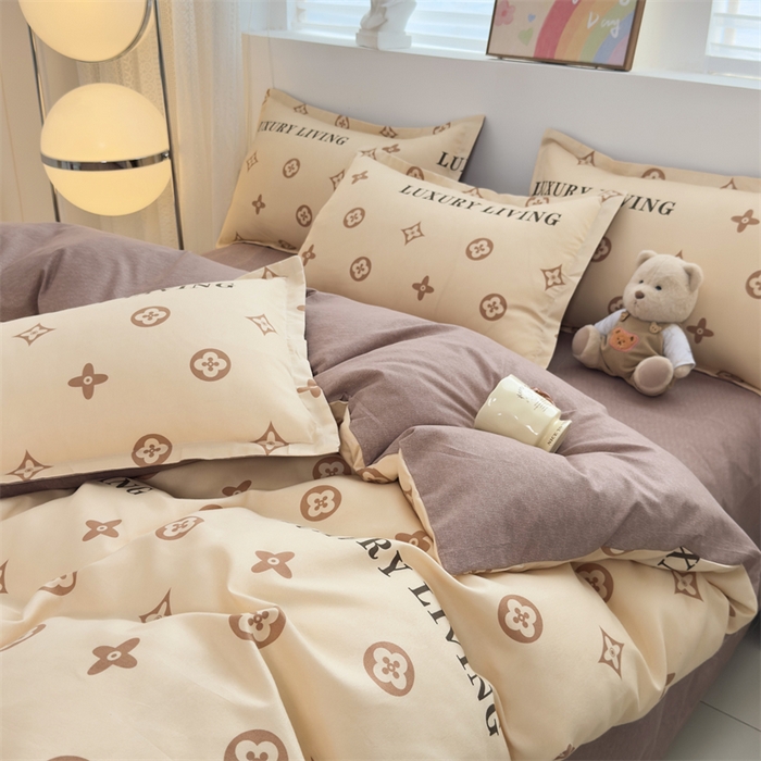 91家纺网 家纺一手货源 找家纺 2025新款直播爆款高克重植物羊绒四件套 奢居老花