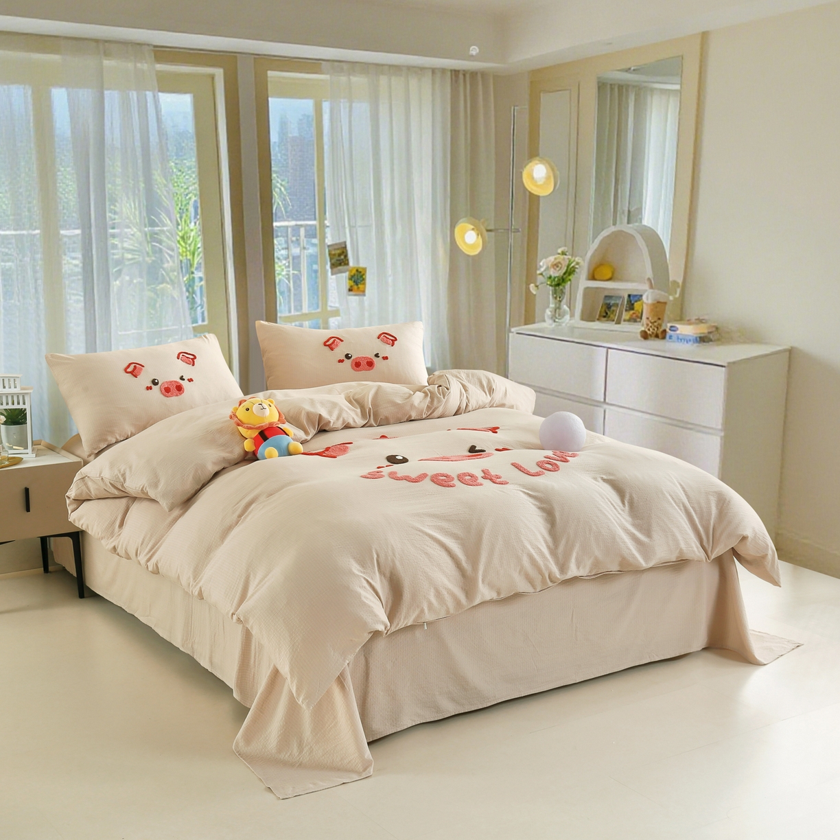 91家纺网 家纺一手货源 找家纺 恋之语 2025新款皱皱纱木棉毛巾绣四件套及单被套系列-可爱猪 可爱猪-浅咖