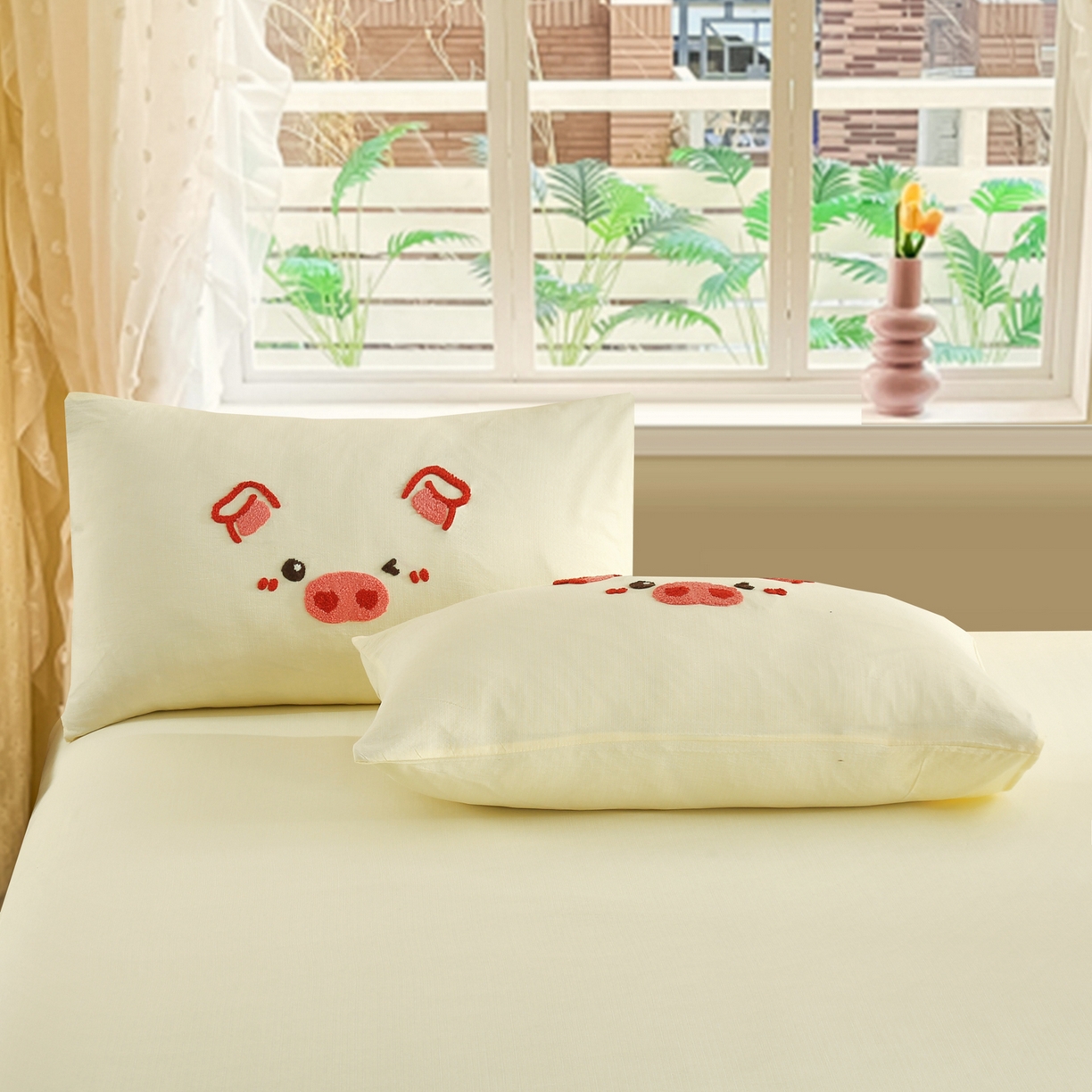 91家纺网 家纺一手货源 找家纺 恋之语 2025新款皱皱纱木棉毛巾绣四件套及单被套系列-可爱猪 可爱猪-米白