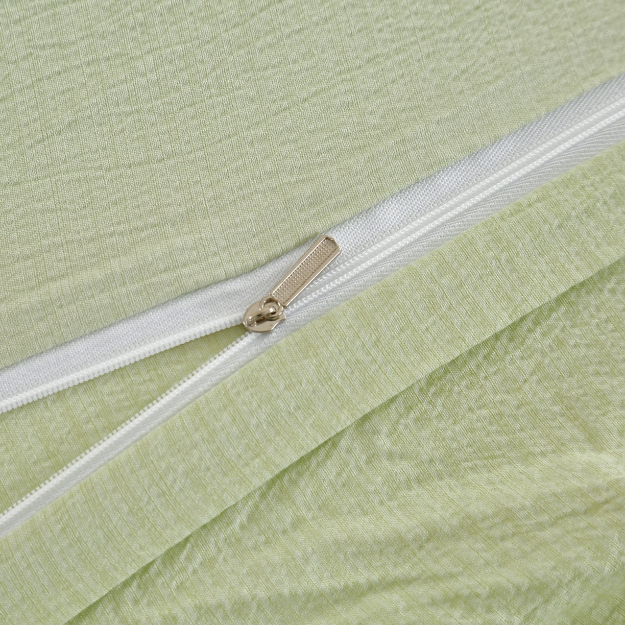 91家纺网 家纺一手货源 找家纺 恋之语 2025新款皱皱纱木棉毛巾绣四件套及单被套系列-可爱猪 可爱猪-抹茶绿