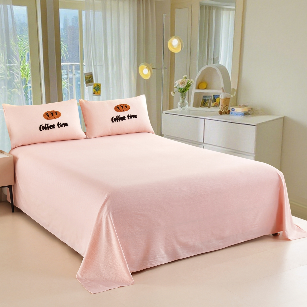 91家纺网 家纺一手货源 找家纺 恋之语 2025新款皱皱纱木棉毛巾绣四件套及单被套系列-乖乖狗 乖乖狗-粉色