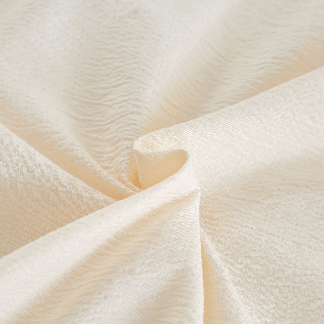 91家纺网 家纺一手货源 找家纺 恋之语 2025新款皱皱纱木棉毛巾绣四件套及单被套系列-乖乖狗 乖乖狗-米白