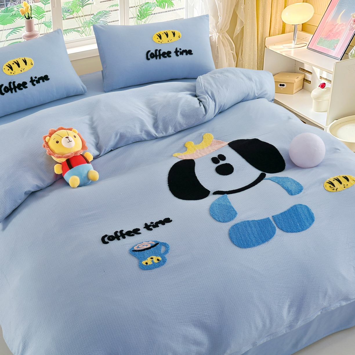 91家纺网 家纺一手货源 找家纺 恋之语 2025新款皱皱纱木棉毛巾绣四件套及单被套系列-乖乖狗 乖乖狗-天蓝