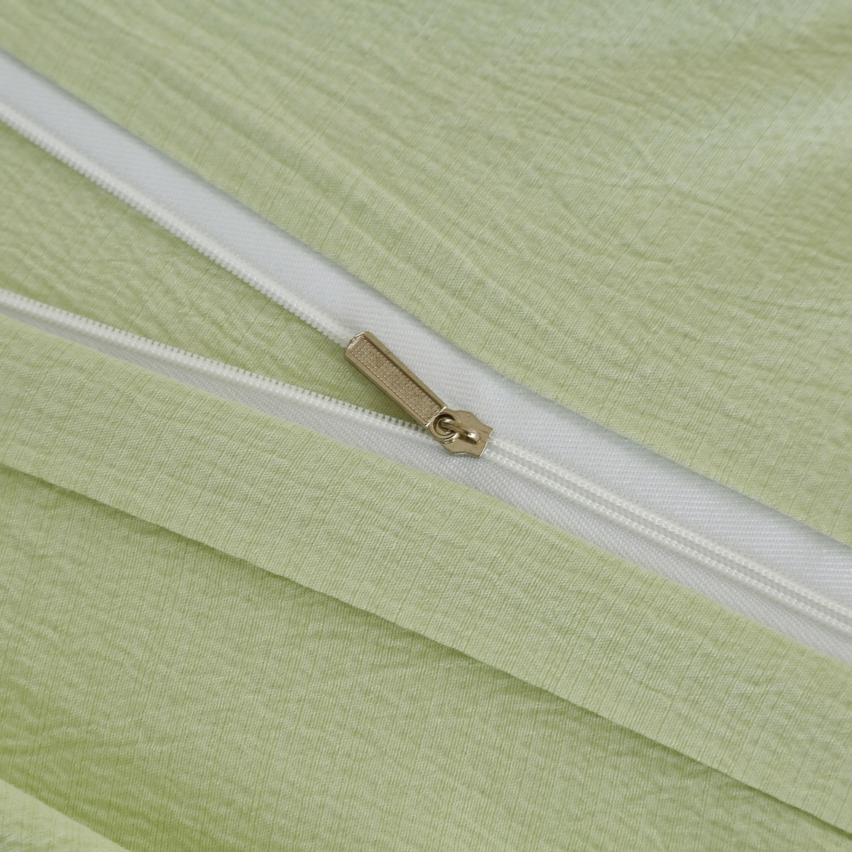 91家纺网 家纺一手货源 找家纺 恋之语 2025新款皱皱纱木棉毛巾绣四件套及单被套系列-乖乖狗 乖乖狗-抹茶绿