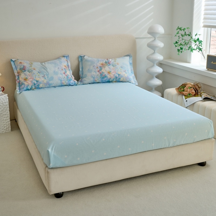 91家纺网 家纺一手货源 找家纺 三沁家居 2025新款全棉纯棉斜纹精梳长绒棉印花四件套 蝶舞纷飞