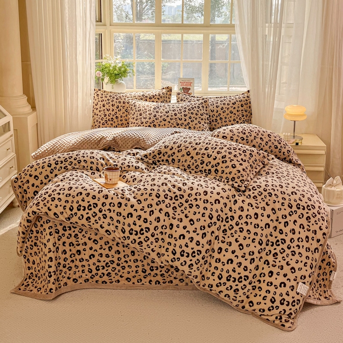 91家纺网 家纺一手货源 找家纺 （总）尚美家纺 2025冬季新品豆豆绒高克重床盖被套四件套