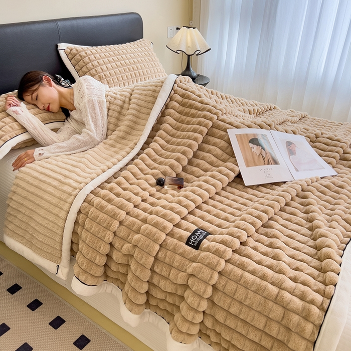 91家纺网 家纺一手货源 找家纺 （总）叠派家纺 2025新款毛毯A类金貂绒毛毯剪格多功能毛毯盖毯毛毯（可供跨境外贸抽空热款首选）