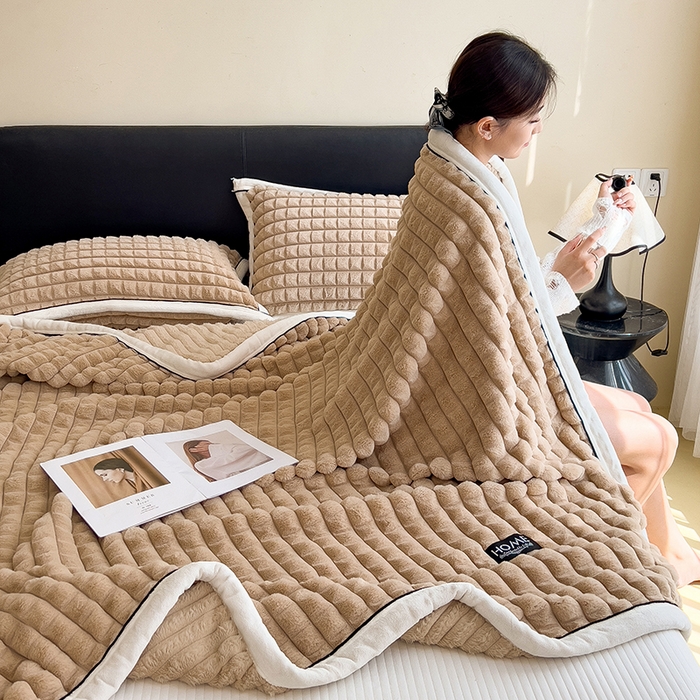 91家纺网 家纺一手货源 找家纺 叠派家纺 2025新款毛毯A类金貂绒毛毯剪格多功能毛毯盖毯毛毯（可供跨境外贸抽空热款首选） 金貂绒-卡其