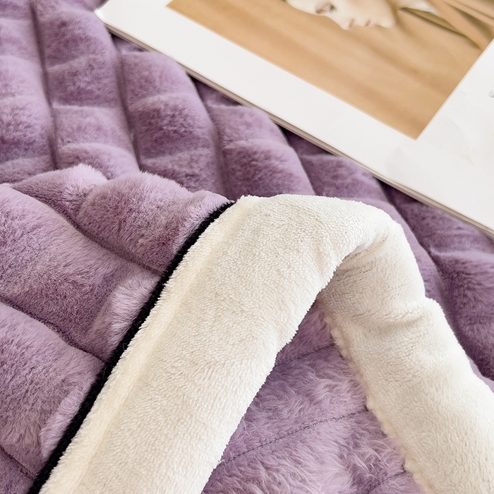 91家纺网 家纺一手货源 找家纺 叠派家纺 2025新款毛毯A类金貂绒毛毯剪格多功能毛毯盖毯毛毯（可供跨境外贸抽空热款首选） 金貂绒-梦幻紫