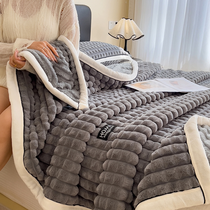 91家纺网 家纺一手货源 找家纺 叠派家纺 2025新款毛毯A类金貂绒毛毯剪格多功能毛毯盖毯毛毯（可供跨境外贸抽空热款首选） 金貂绒-气质灰