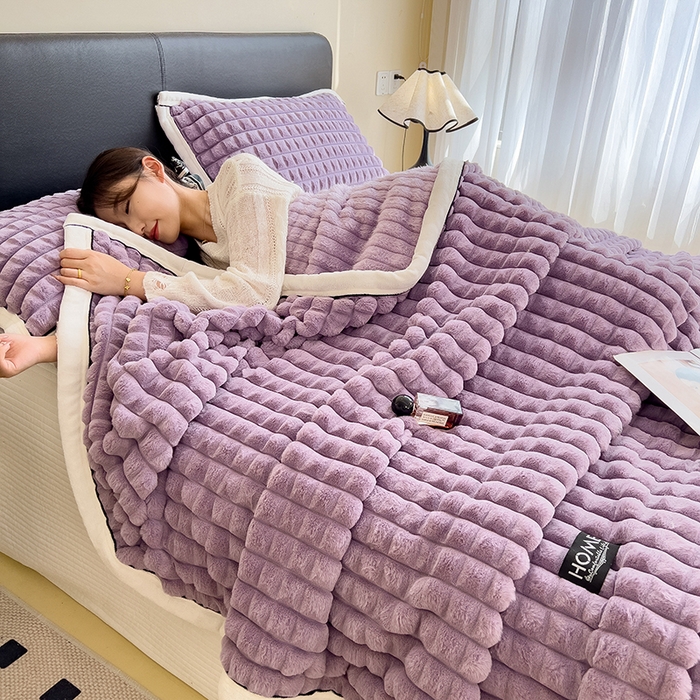 91家纺网 家纺一手货源 找家纺 叠派家纺 2025新款毛毯A类金貂绒毛毯剪格多功能毛毯盖毯毛毯（可供跨境外贸抽空热款首选） 金貂绒-梦幻紫