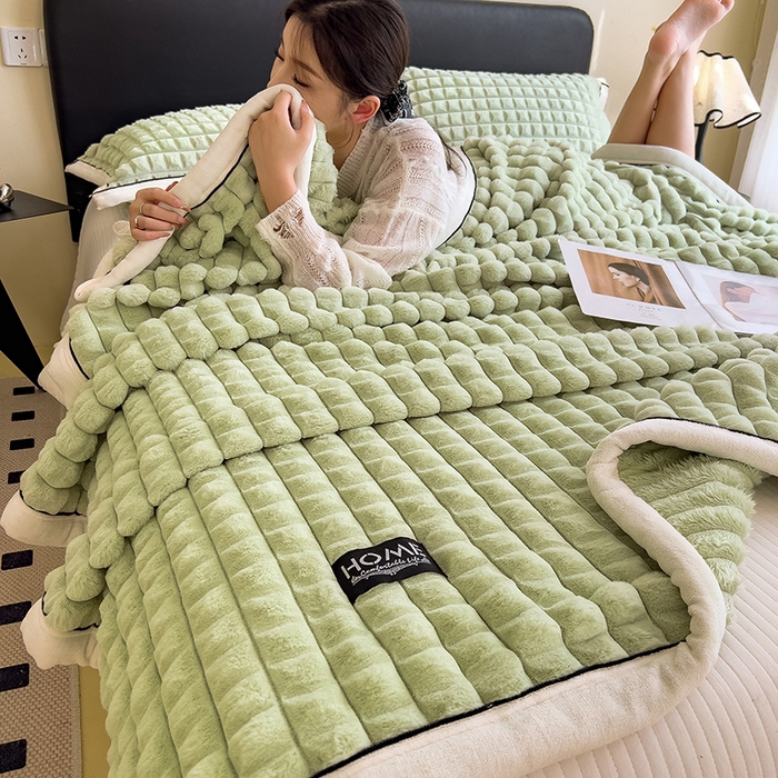 91家纺网 家纺一手货源 找家纺 叠派家纺 2025新款毛毯A类金貂绒毛毯剪格多功能毛毯盖毯毛毯（可供跨境外贸抽空热款首选） 金貂绒-清新绿
