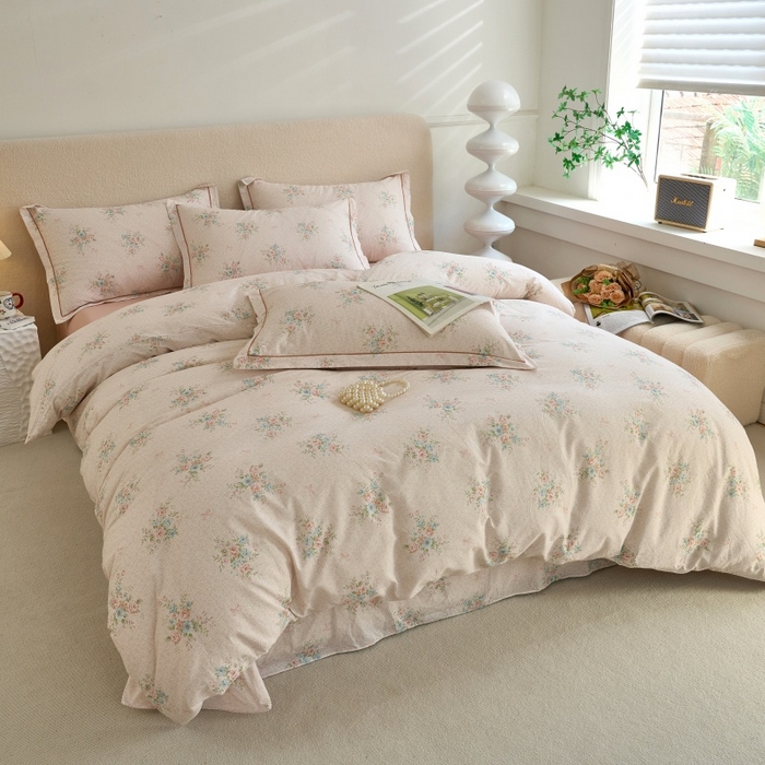 91家纺网 家纺一手货源 找家纺 三沁家居 2025新款全棉纯棉斜纹精梳长绒棉印花四件套 沐露梳风