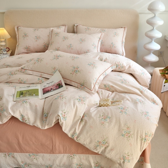 91家纺网 家纺一手货源 找家纺 三沁家居 2025新款全棉纯棉斜纹精梳长绒棉印花四件套 沐露梳风