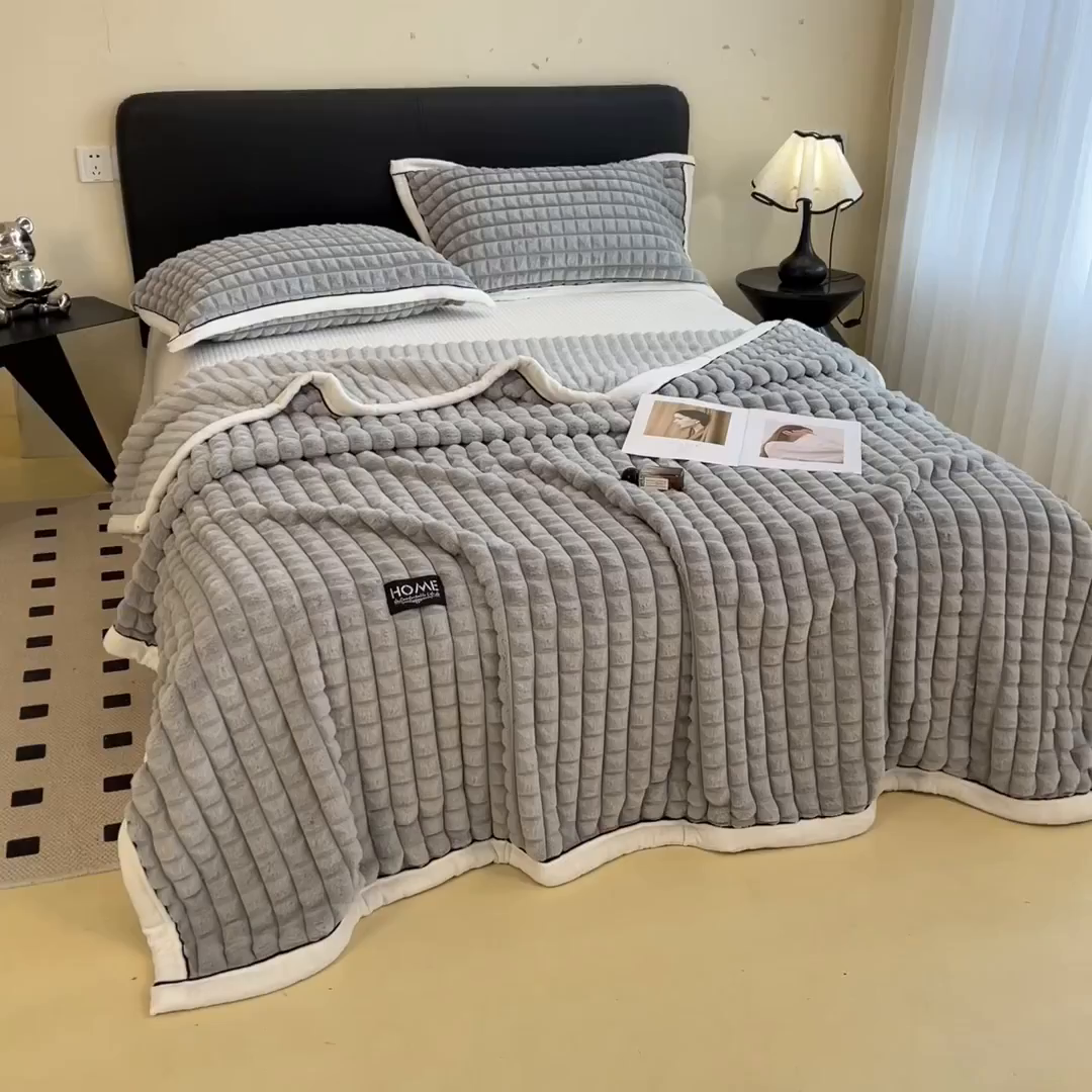 91家纺网 家纺一手货源 找家纺 叠派家纺 2025新款毛毯A类金貂绒毛毯剪格多功能毛毯盖毯毛毯（可供跨境外贸抽空热款首选） 金貂绒-浅灰