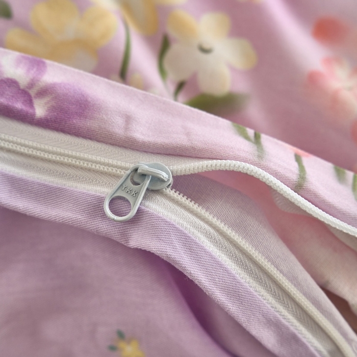 91家纺网 家纺一手货源 找家纺 三沁家居 2025新款全棉纯棉斜纹精梳长绒棉印花四件套 紫藤花蔓