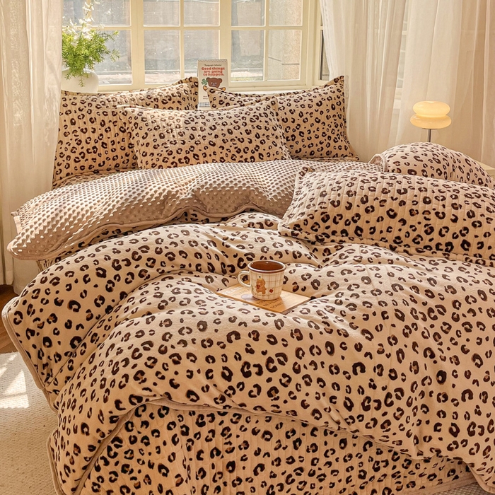 91家纺网 家纺一手货源 找家纺 （总）尚美家纺 2025冬季新品豆豆绒高克重床盖被套四件套