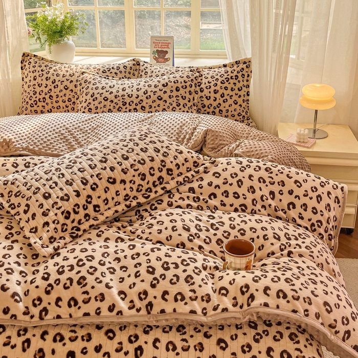 91家纺网 家纺一手货源 找家纺 （总）尚美家纺 2025冬季新品豆豆绒高克重床盖被套四件套