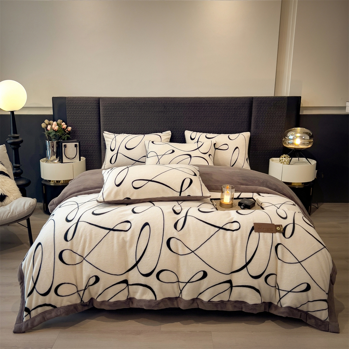 91家纺网 家纺一手货源 找家纺 叠派家纺 2025新款A类轻奢款高克重高端水貂四件套可可慕莎系列（直播热款）提供买家秀 可可慕莎-交织白