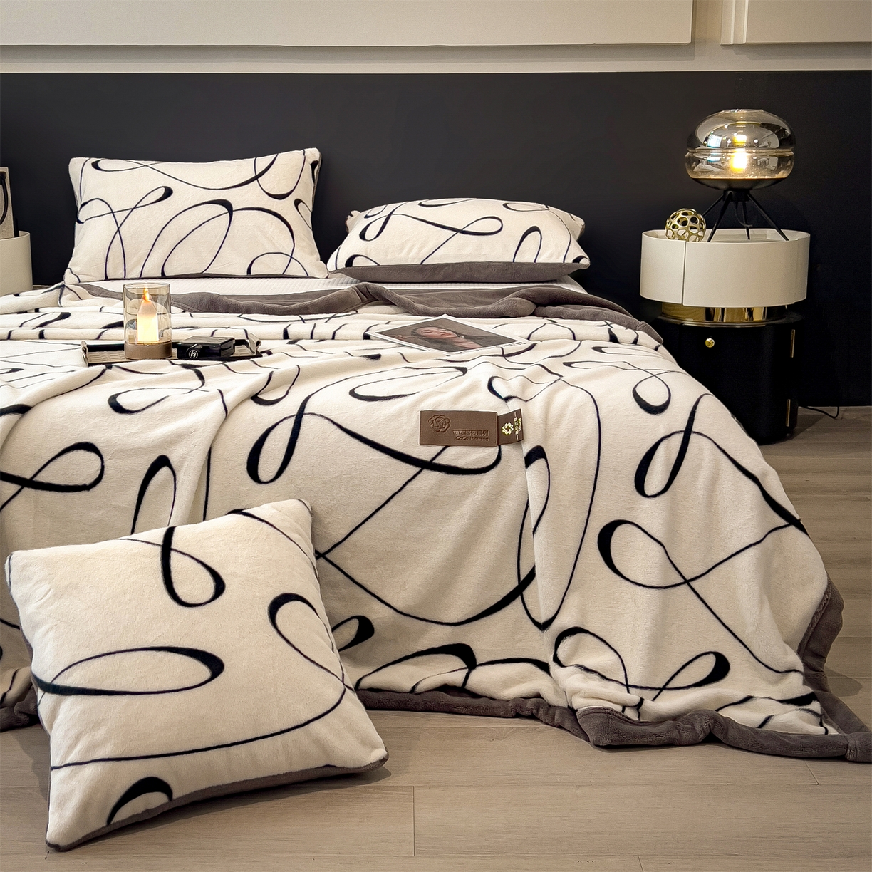 91家纺网 家纺一手货源 找家纺 叠派家纺 2025新款A类轻奢款高克重高端水貂四件套可可慕莎系列（直播热款）提供买家秀 可可慕莎-交织白