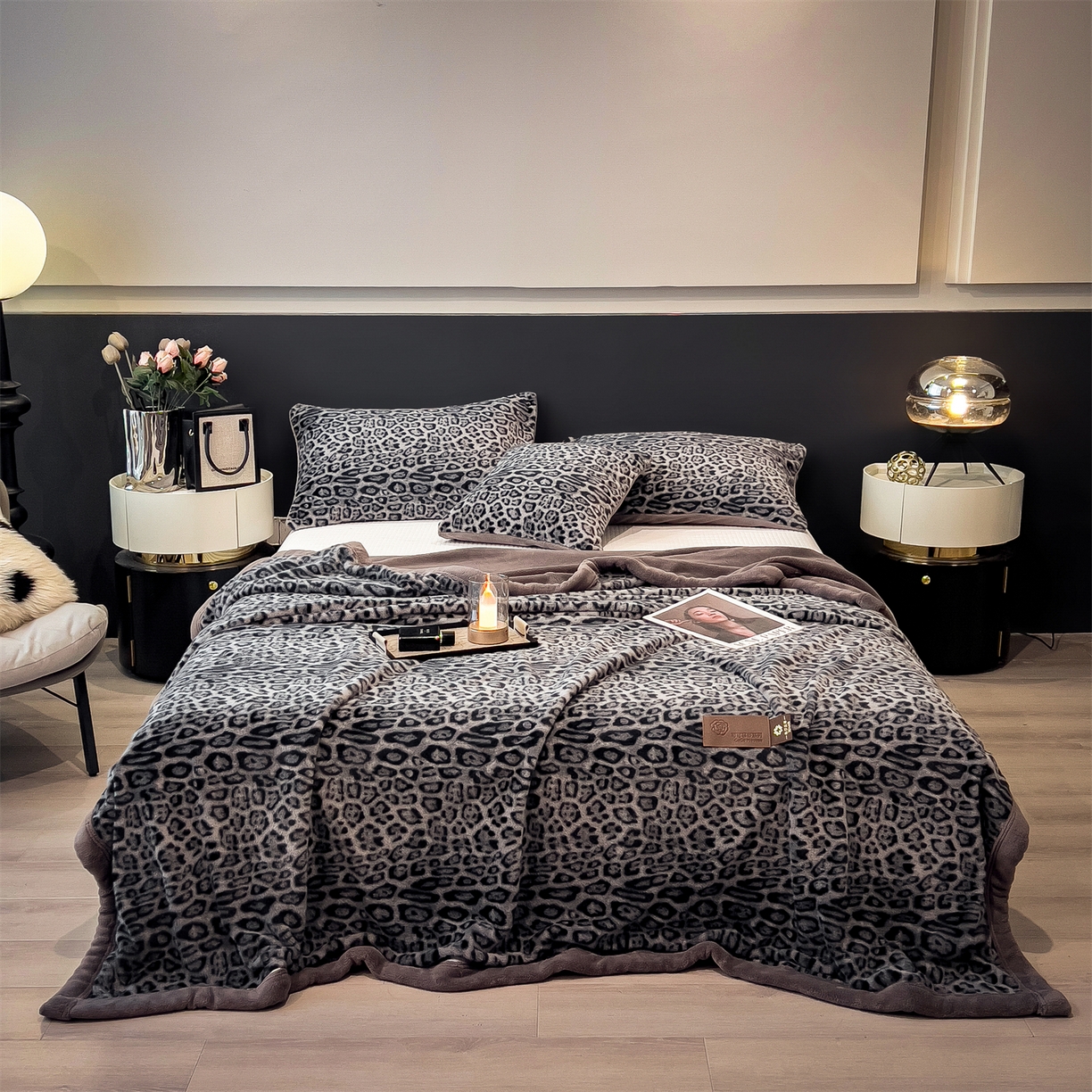 91家纺网 家纺一手货源 找家纺 叠派家纺 2025新款A类轻奢款高克重高端水貂四件套可可慕莎系列（直播热款）提供买家秀 可可慕莎-魅影蓝灰