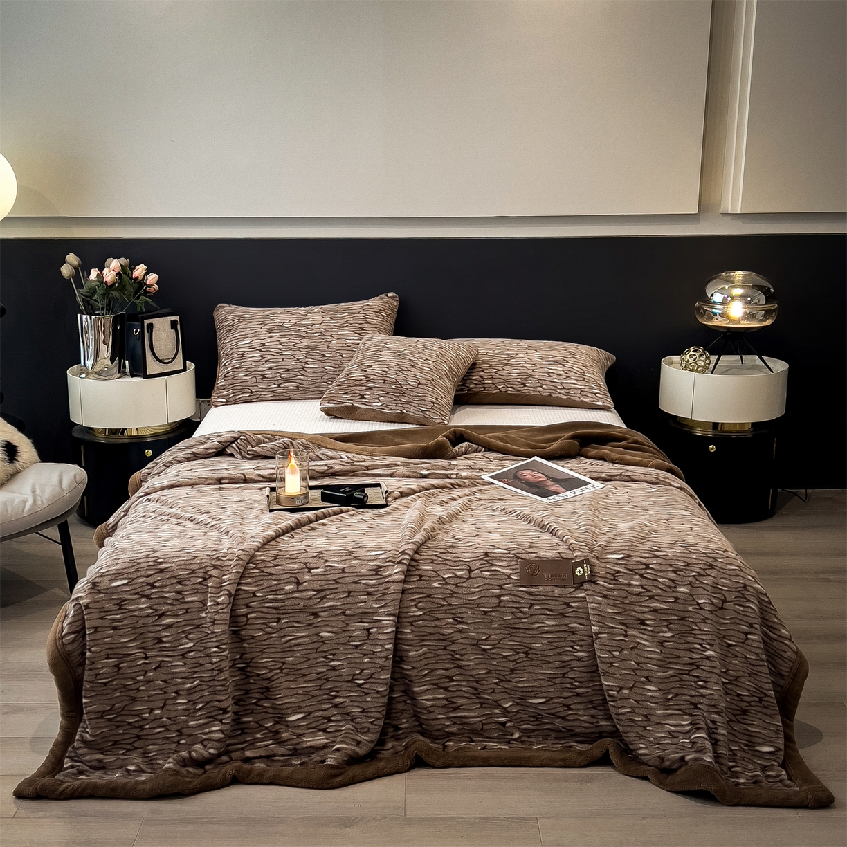 91家纺网 家纺一手货源 找家纺 叠派家纺 2025新款A类轻奢款高克重高端水貂四件套可可慕莎系列（直播热款）提供买家秀 可可慕莎-绮罗金棕