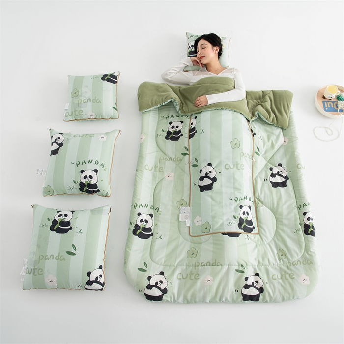 91家纺网 家纺一手货源 找家纺 照世家纺 2025新款A类棉加绒抗菌抱枕被系列 （控价：不能低于以下：小79，中号99，大120，加大140，超大160；低于零售价的链接，一经发现直接投诉下架，感谢大家的支持）嘟嘟小熊