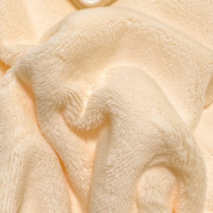 91家纺网 家纺一手货源 找家纺 仔仔熊 2025新款牛奶绒纯色双拼四件套 黄色+绿色