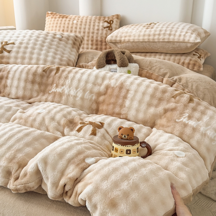 91家纺网 家纺一手货源 找家纺 （总）郝媳妇家纺 2025新款泡泡绒牛奶绒四件套