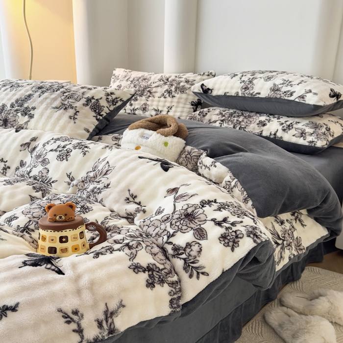 91家纺网 家纺一手货源 找家纺 郝媳妇家纺 2025新款泡泡绒牛奶绒四件套 蝶恋花