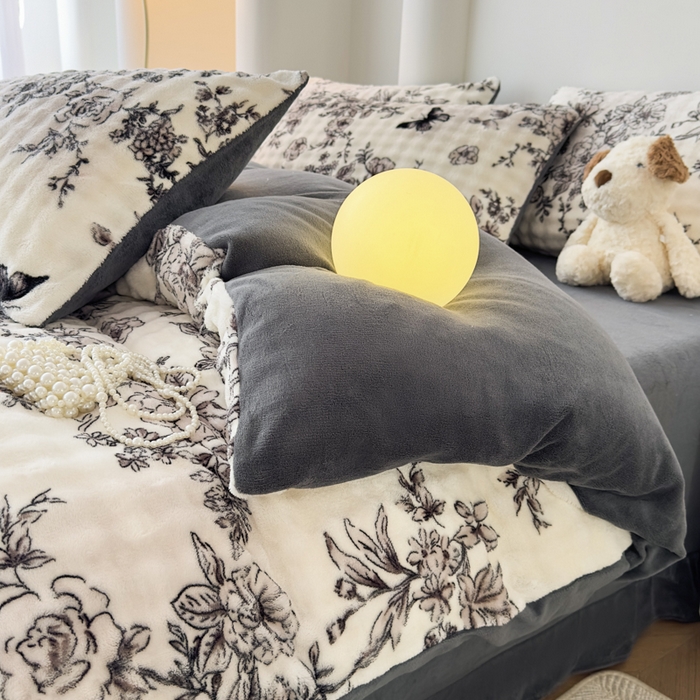 91家纺网 家纺一手货源 找家纺 郝媳妇家纺 2025新款泡泡绒牛奶绒四件套 蝶恋花