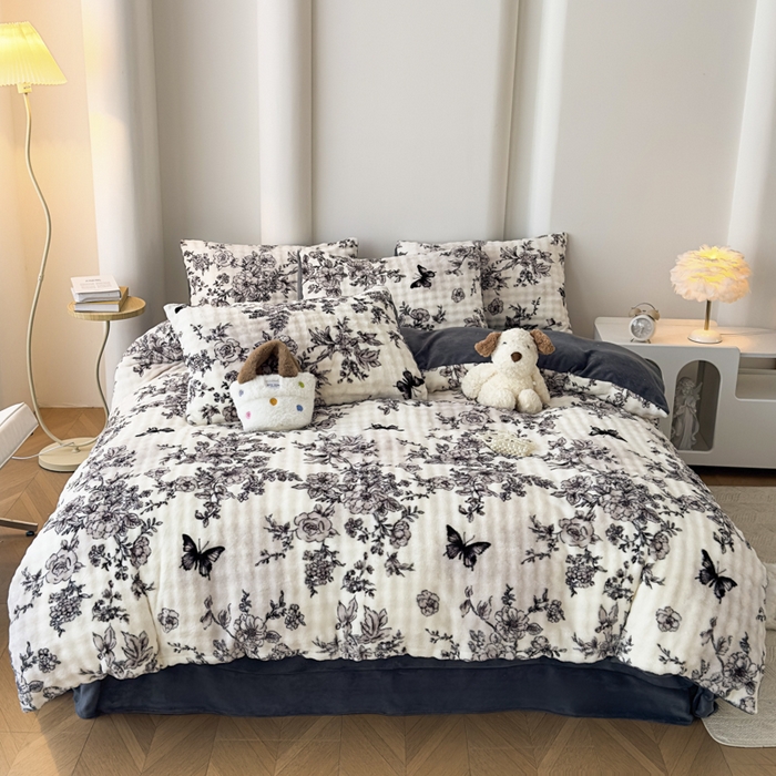 91家纺网 家纺一手货源 找家纺 郝媳妇家纺 2025新款泡泡绒牛奶绒四件套 蝶恋花