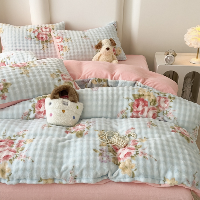 91家纺网 家纺一手货源 找家纺 郝媳妇家纺 2025新款泡泡绒牛奶绒四件套 欧拉花园