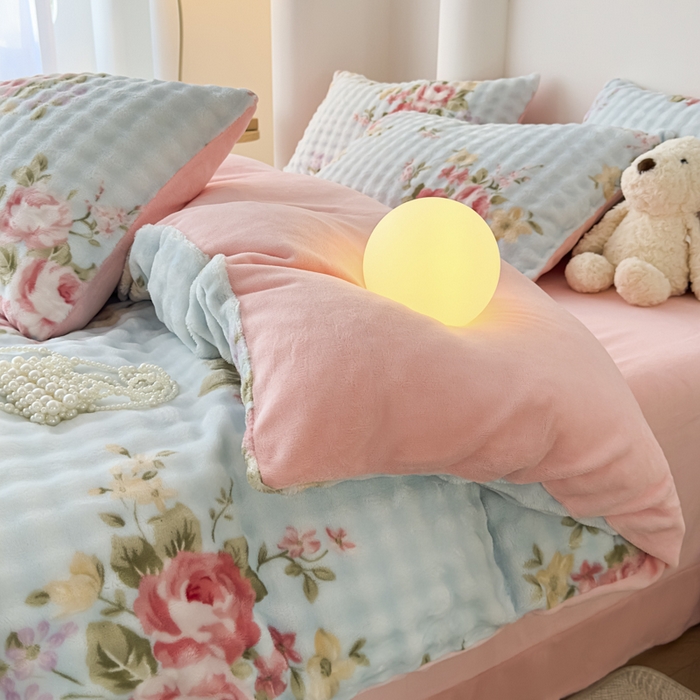 91家纺网 家纺一手货源 找家纺 郝媳妇家纺 2025新款泡泡绒牛奶绒四件套 欧拉花园