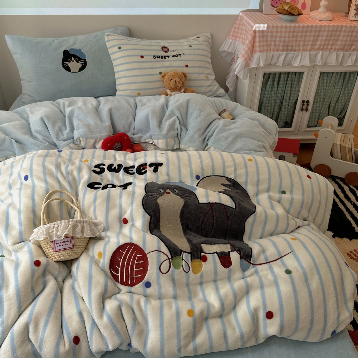 暖生活 2025新款兔绒贴布绣牛奶绒套件四件套（会员-5） 线团小猫