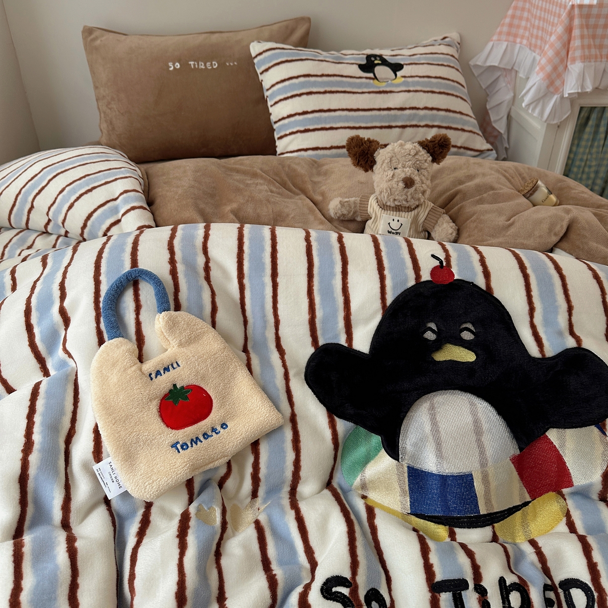 91家纺网 家纺一手货源 找家纺 暖生活 2025新款兔绒贴布绣牛奶绒套件四件套（会员-5） 泳圈企鹅