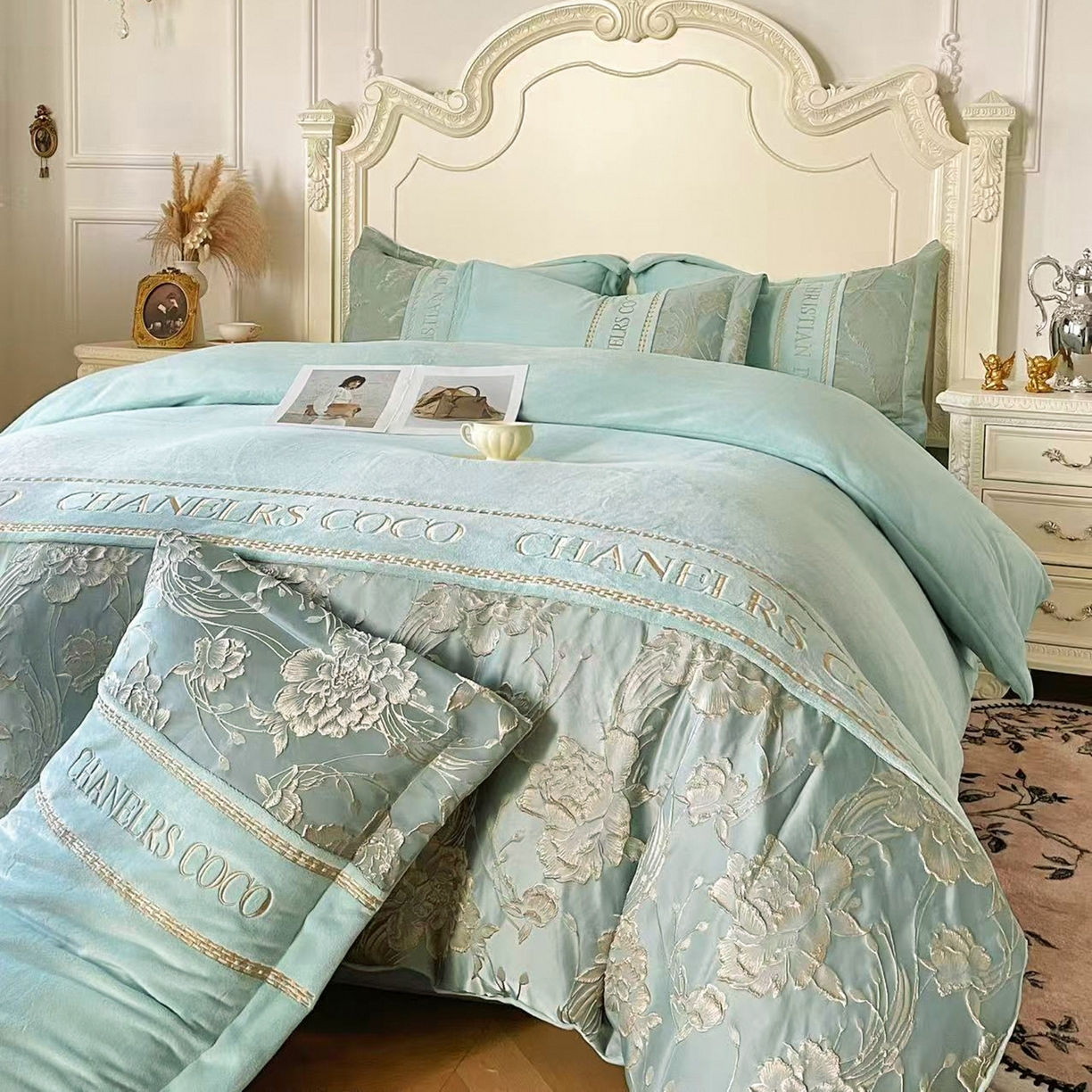 91家纺网 家纺一手货源 找家纺 置顶家纺 2025新款轻奢牛奶绒拼接刺绣四件套-戴安娜 戴安娜牛奶绒-繁星蓝